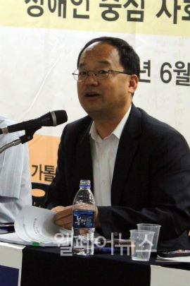 성공회대학교 사회복지학과 김용득 교수 사진