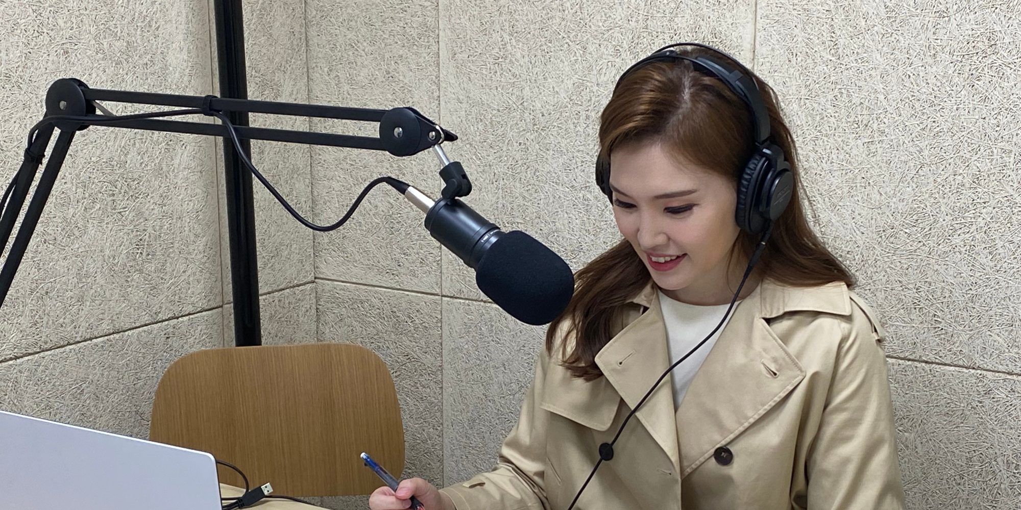 오디오북 나눔이야기 행사 사회를 맡은 아나운서